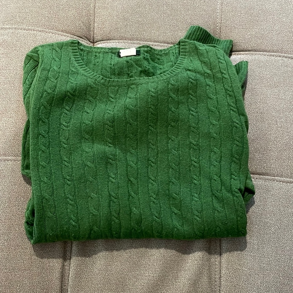 J crew medium crew neck green sweater